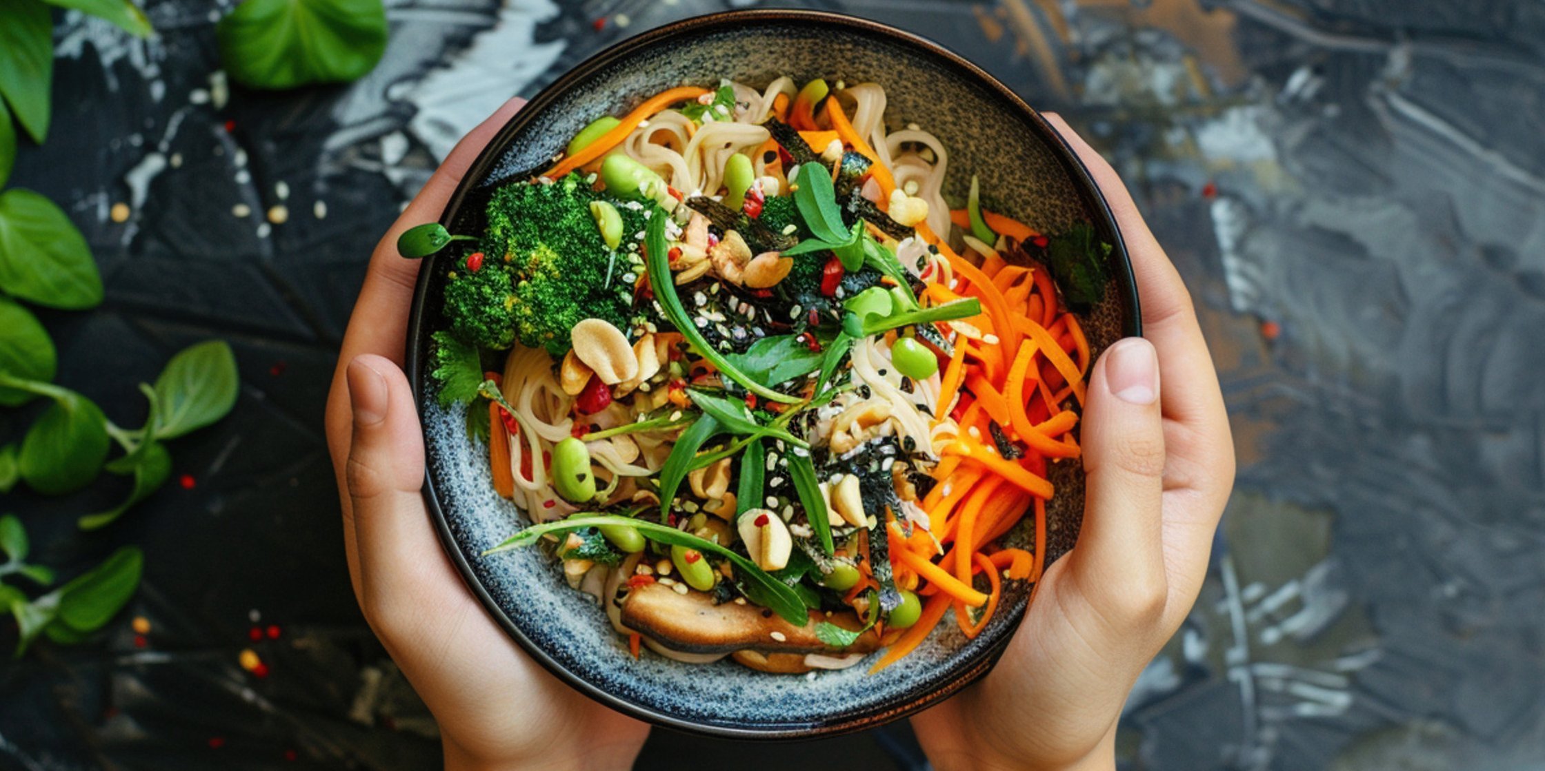 Bowl mit Gemüse und Nüssen. Artikel "Leitung" öffnen.