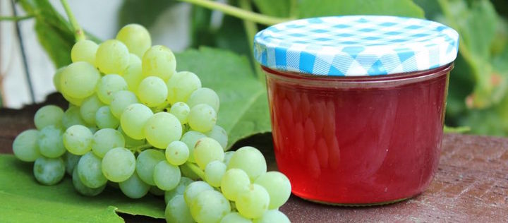 Weintrauben und Traubengelee